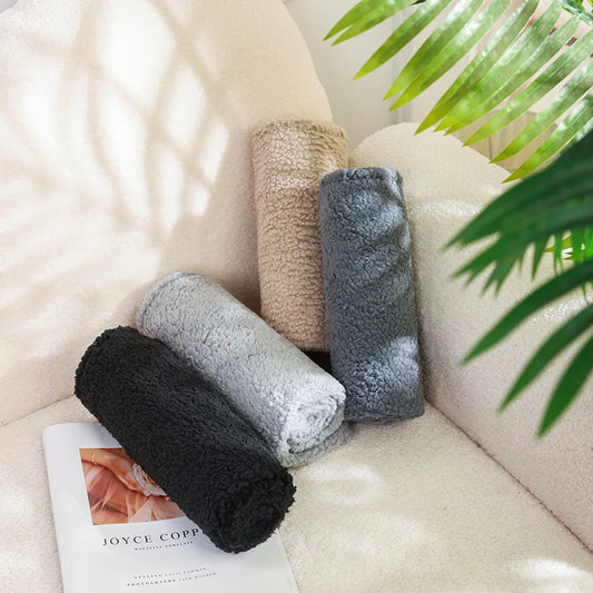 Couverture douce pour chien- Confort, chaleur et bien-être.